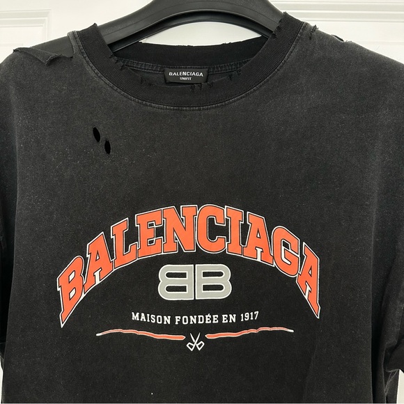 BALENCIAGE distressed tshirt - Picture 2 of 4